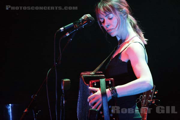 WENDY MCNEILL - 2006-04-21 - PARIS - Cafe de la Danse - 